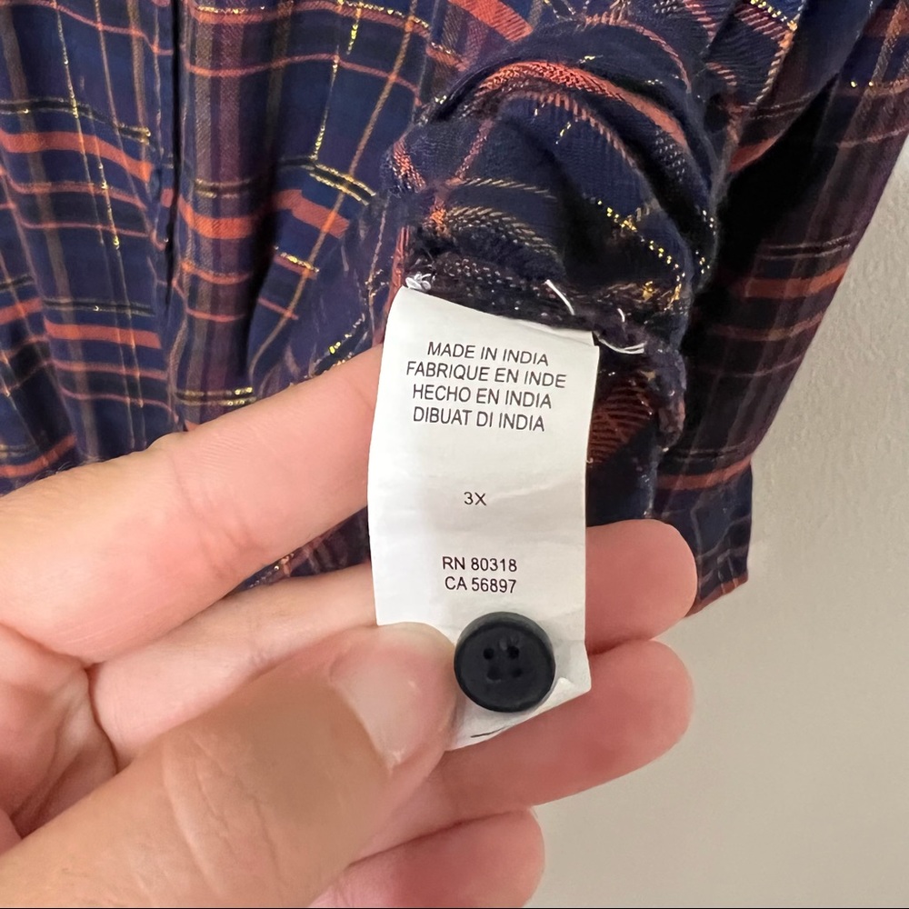 Lucky Brand Navy and Red Plaid Top with metallic gold threads #sh0073 - Picture 10 of 11